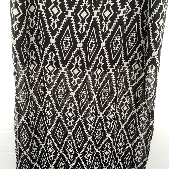 Black & Cream Geometric Patterned Maxi Skirt (XL) - Picture 3 of 10